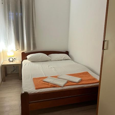 Apartment Srima Bagian luar foto